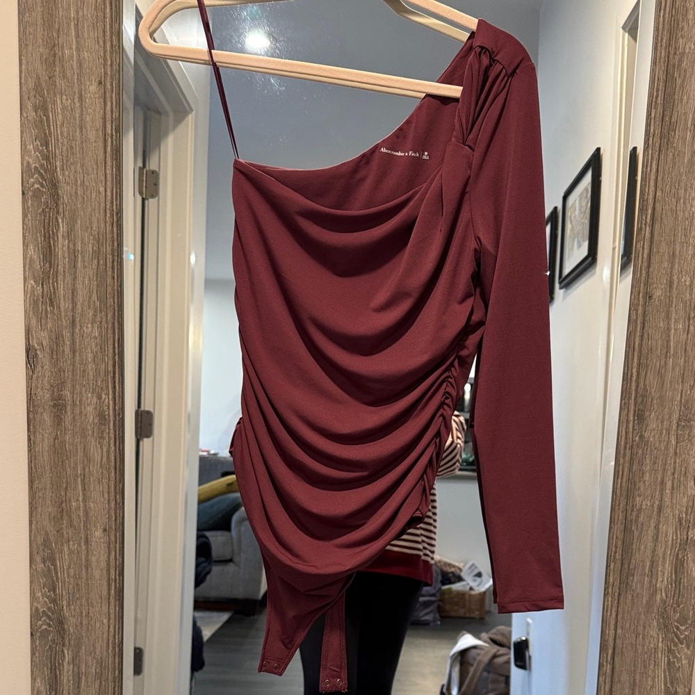 NWT Abercrombie & Fitch Purple Draped One Shoulder Bodysuit